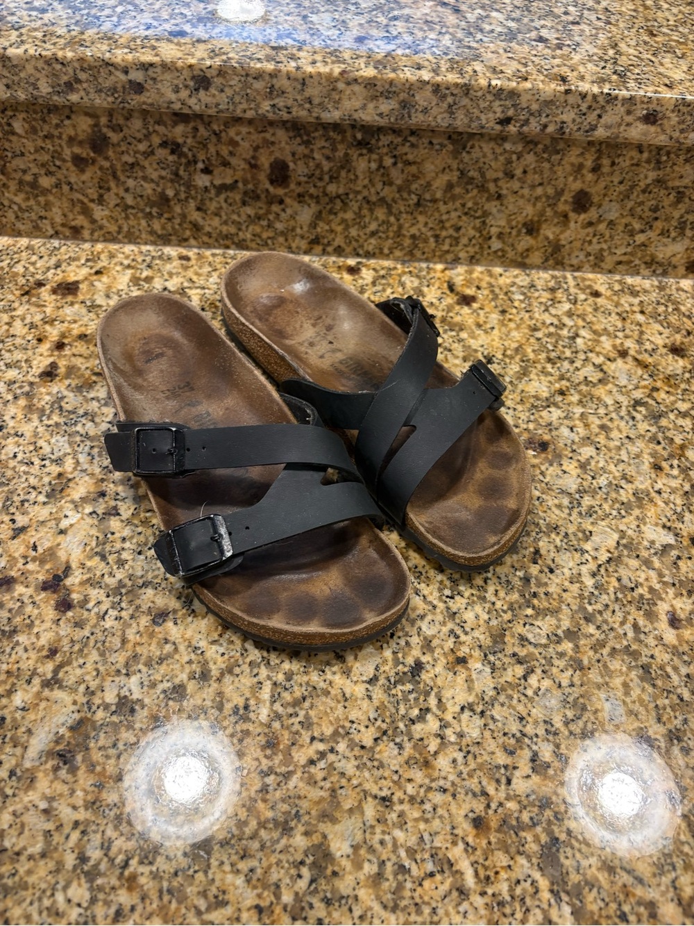 Birkenstock Women's Yao Sandals 37 Black Birkoflor US 6-6.5 Narrow